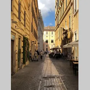 Apartment Chiara's Place At Pantheon - Your In, Rome